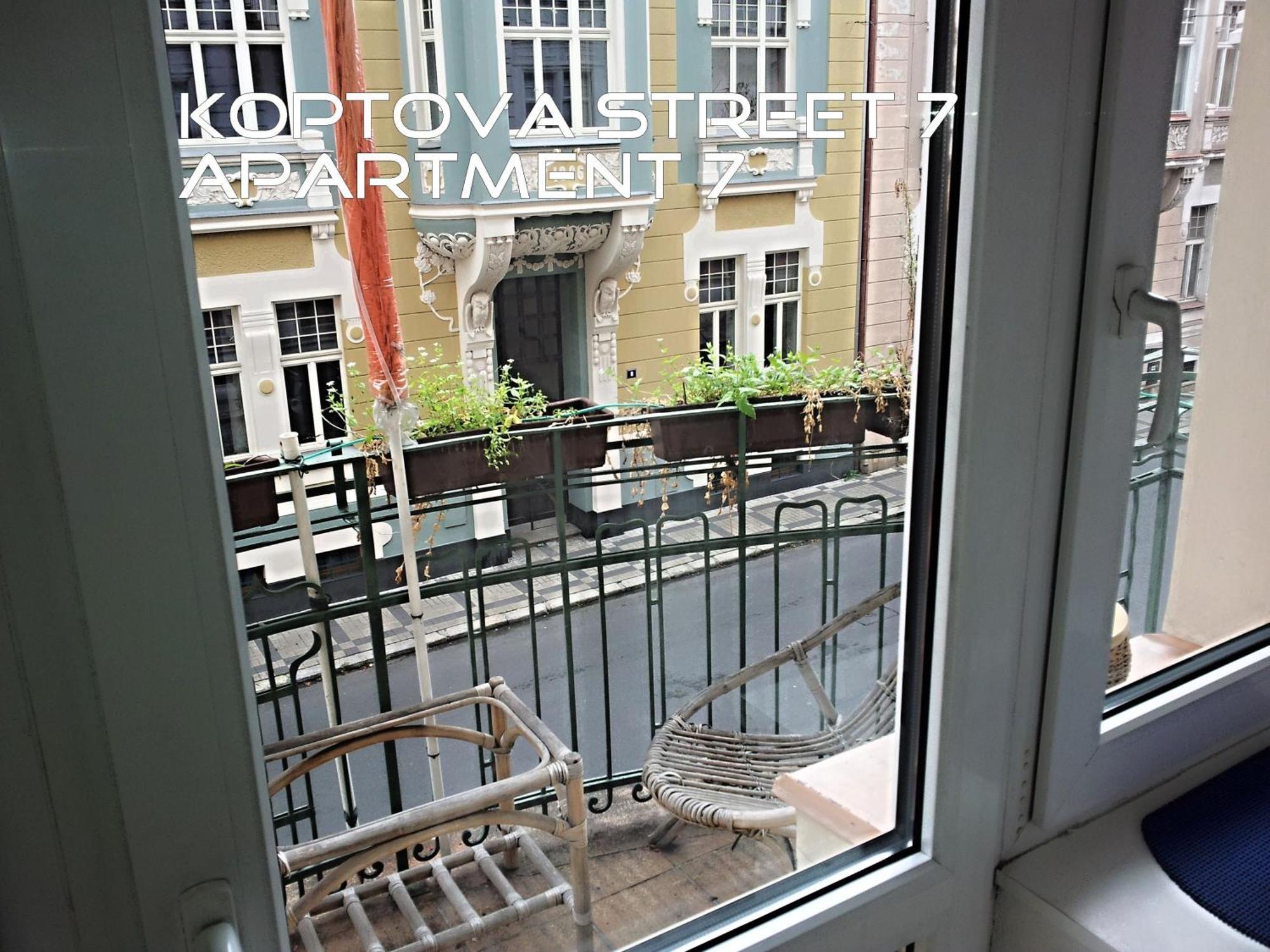 Holiday Apartments Karlovy Vary Szoba fotó
